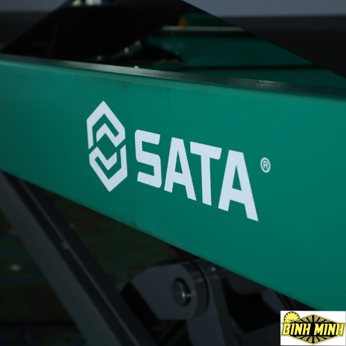 Cầu nâng căn chỉnh cắt chéo, tải trọng nâng: 4 tấn, hoạt động bằng điện 380V, dùng trong garage sửa xe ô tô, SATA - AE5302-3